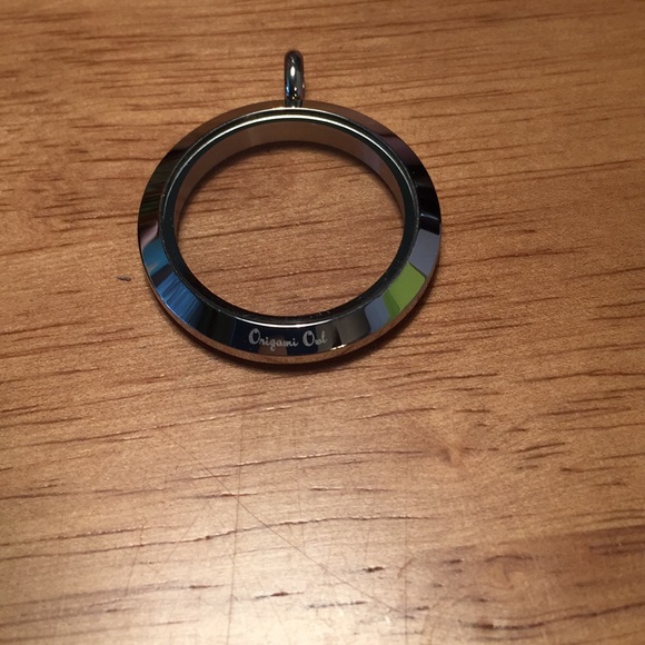 Large Silver Locket Base - Picture 3 of 3